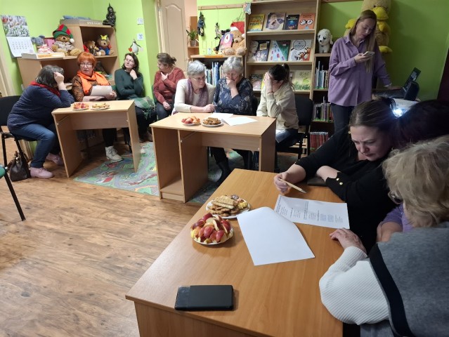 Pievakares sarunas:  prātošanas viktorīnas, tikšanās ar  kolekcijas izstēdes ”Bērīt's mans kumeliņš”  autori Aldu Klaucāni  